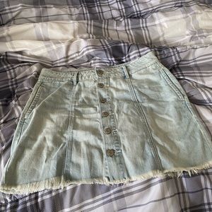 American Eagle Denim Button Up Skirt Size 8